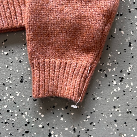 BlankNYC EUC Horizontal Cable Knit Sweater with Shoulder Pads in Terracotta Rust - Picture 4 of 9